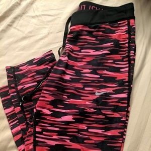 Nike crop leggings